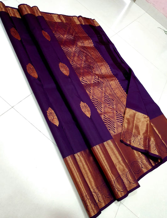 “Royal Majesty – Purple Kanchipuram Silk Saree with Antique Zari” 💜🪔